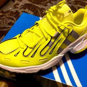 Men’s adidas size 13 brand new